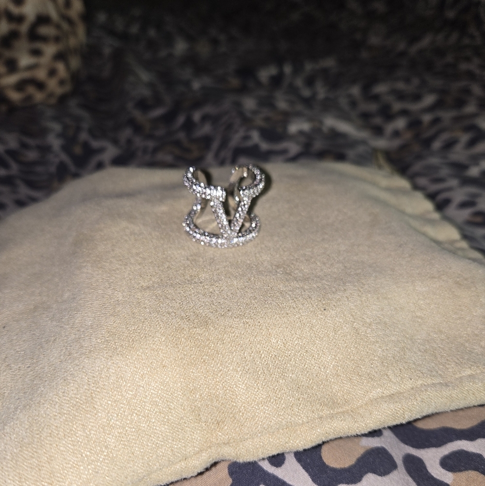 Women adjustable ring